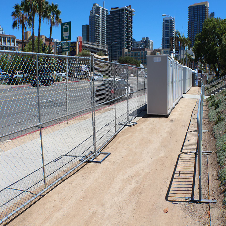 chain link temporary fence