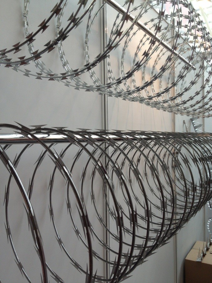 Razor barbed wire