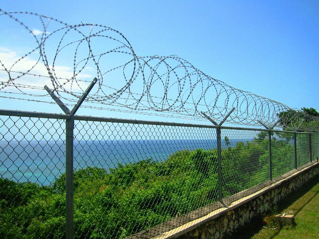 razor wire (1)