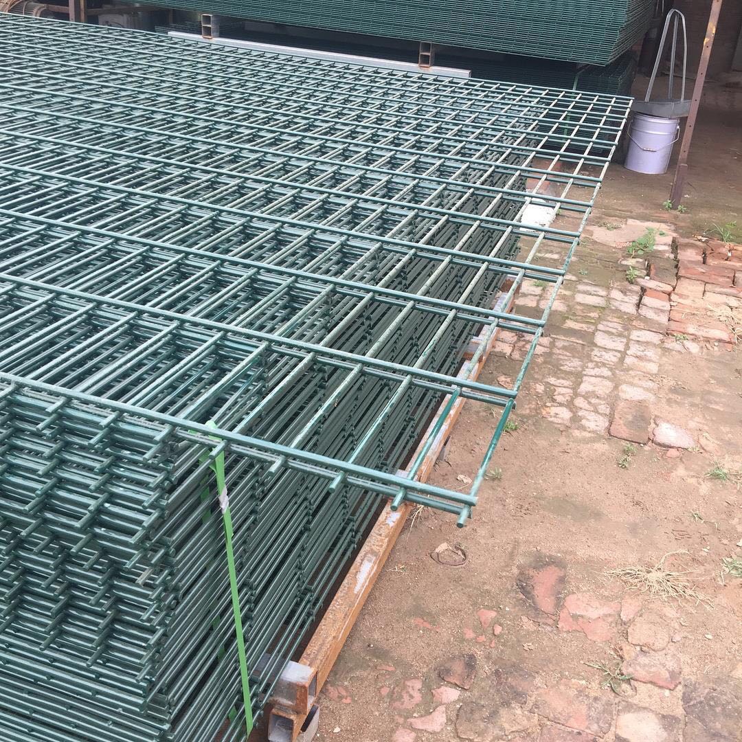 welded wire fence panel