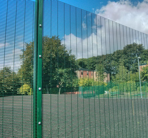 76.2x12.5mm Mesh Size Welded Fence 358 Anti-climb Fence